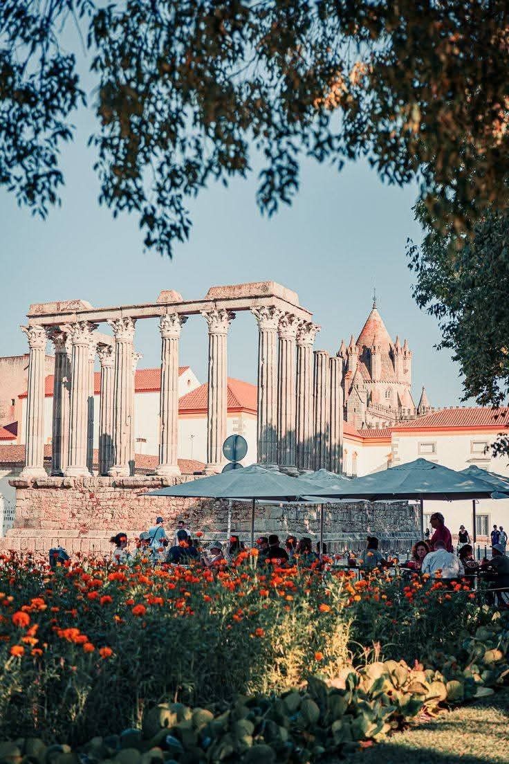 Évora